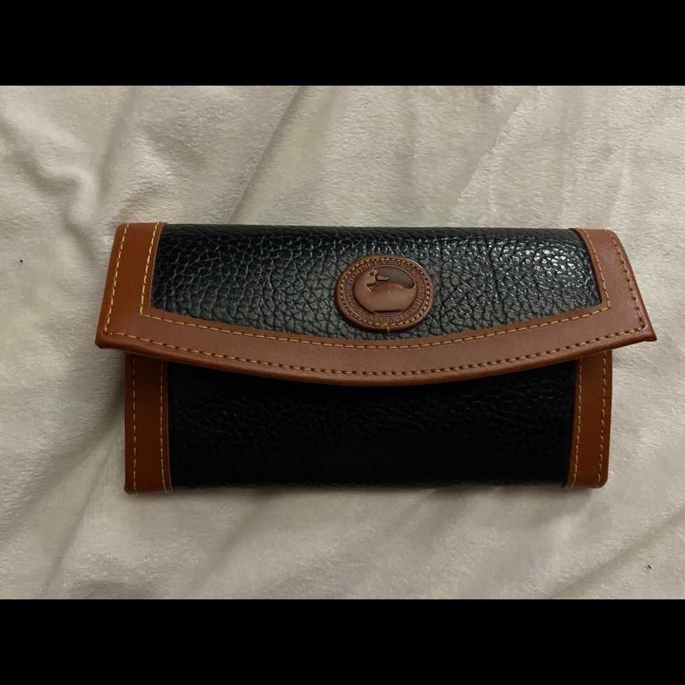 dooney & bourke wallet